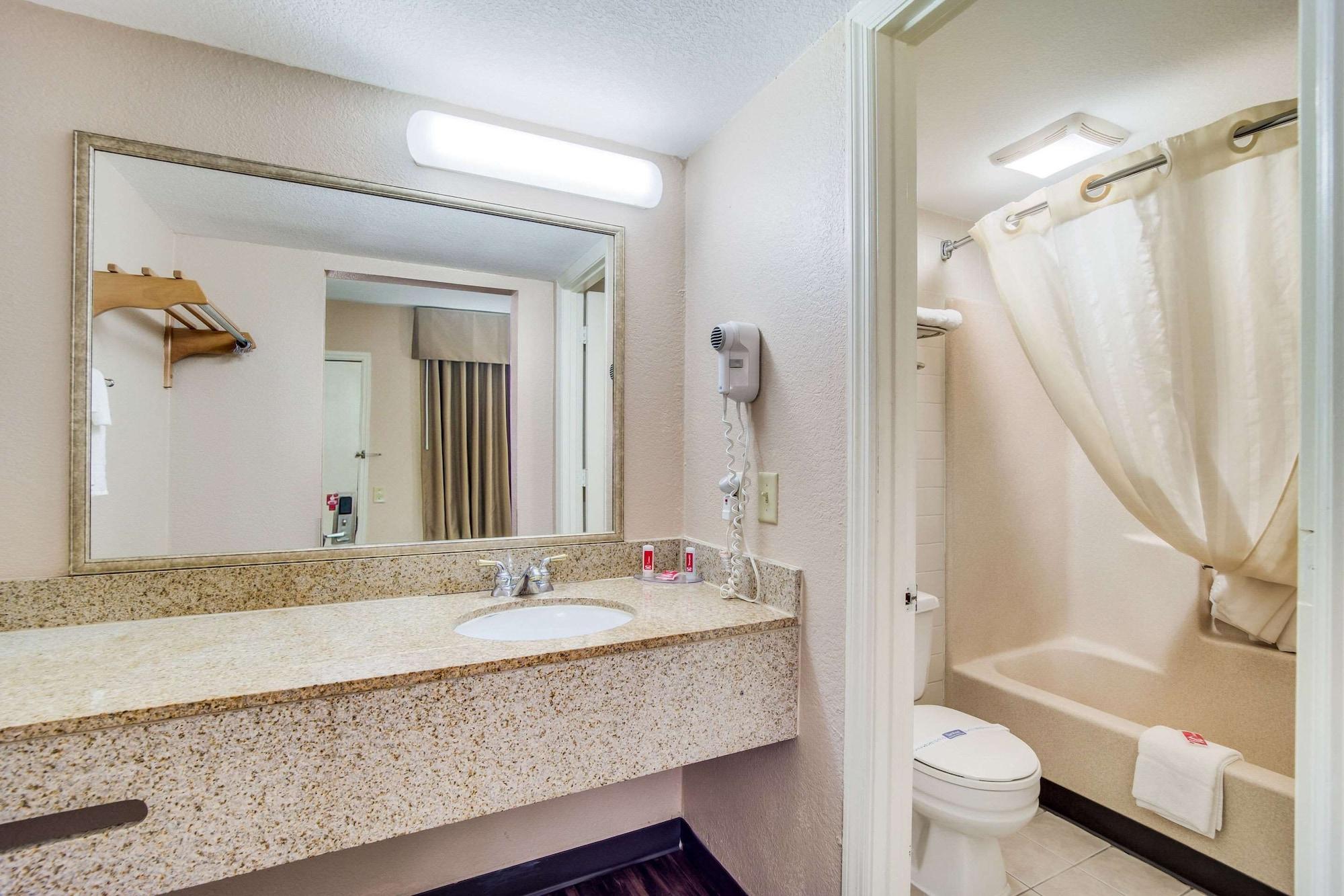 Econo Lodge Волтерборо Екстер'єр фото